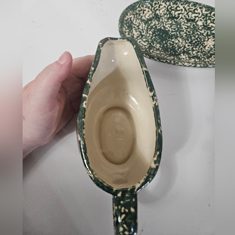 Vintage Handcrafted Gravy Boat With Drip Tray! - Picture 3 of 4